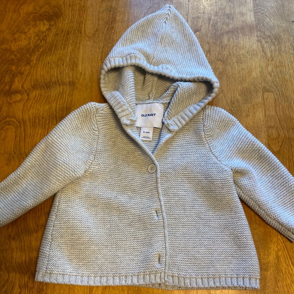 Old Navy knit sweater size 6-12 mo.